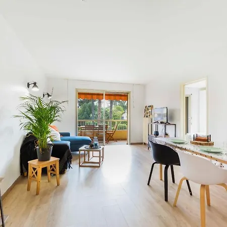 Renting Chez Claude - 2 Chbre 2 Sdb 4pers Terrasse Piscine Parking * Antibes
