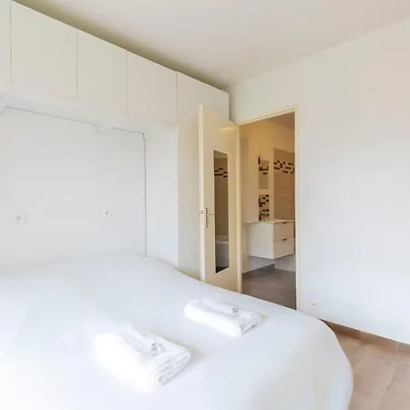 Renting Chez Claude - 2 Chbre 2 Sdb 4pers Terrasse Piscine Parking 昂蒂布