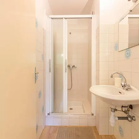 Renting Chez Claude - 2 Chbre 2 Sdb 4pers Terrasse Piscine Parking *